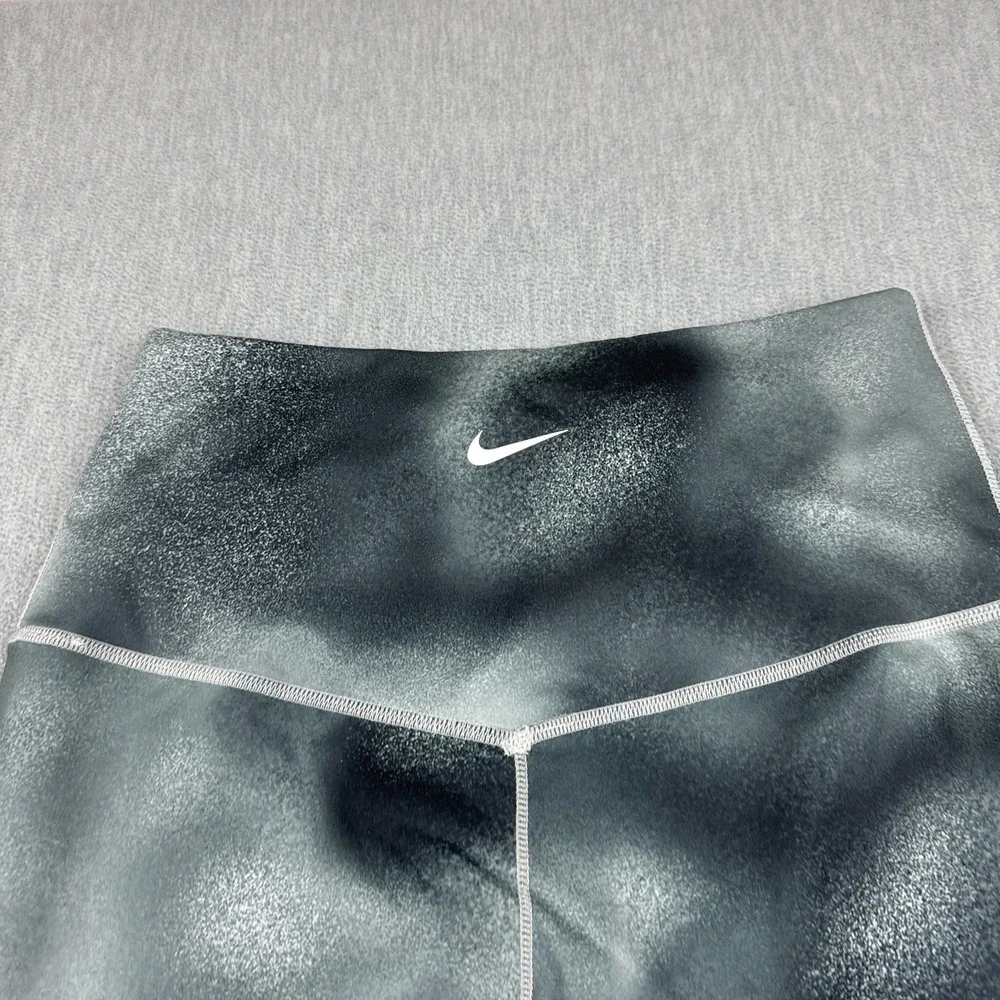 Nike One‎ Women Leggings Medium Gray Dri Fit Printed High-Rise Training Athletic
